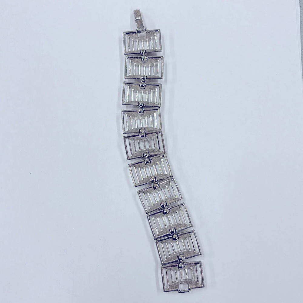 Vintage Jewelry Sarah Coventry Wide Bracelet, 7” Silver Tone